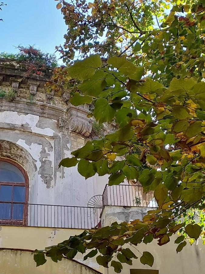 B&B Palazzo Carafa Di Montorio Napoli Eksteriør bilde